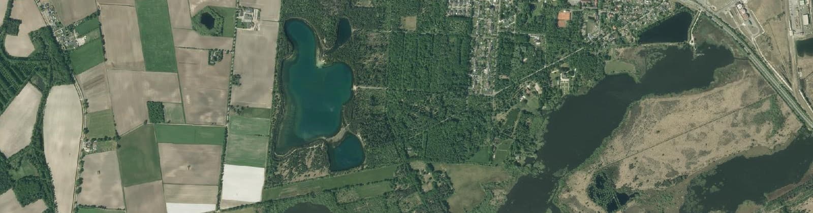 Luchtfoto van Verspreide huizen Budel-Dorplein