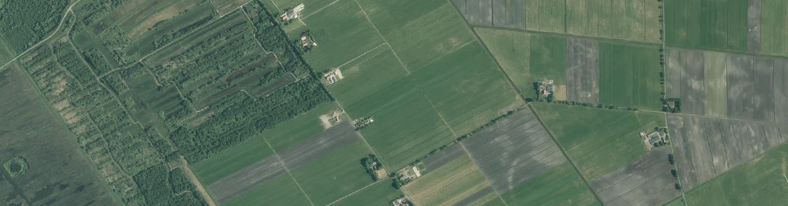 Luchtfoto van Verspr.h. polder Gelderingen IJsselham