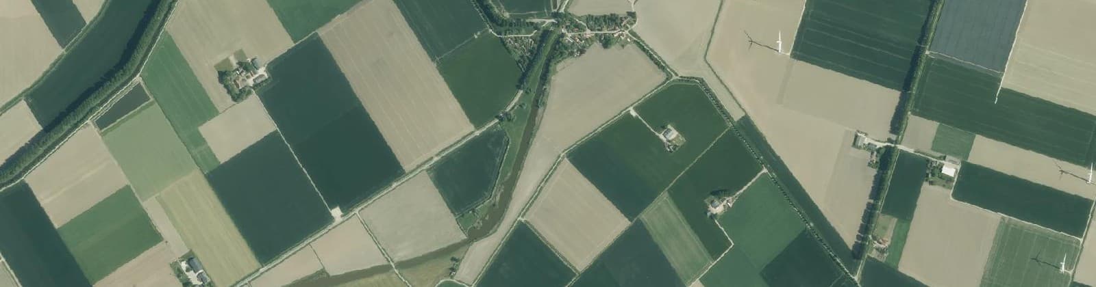 Luchtfoto van Verspr.h. Nummer Eén en Slijkplaat