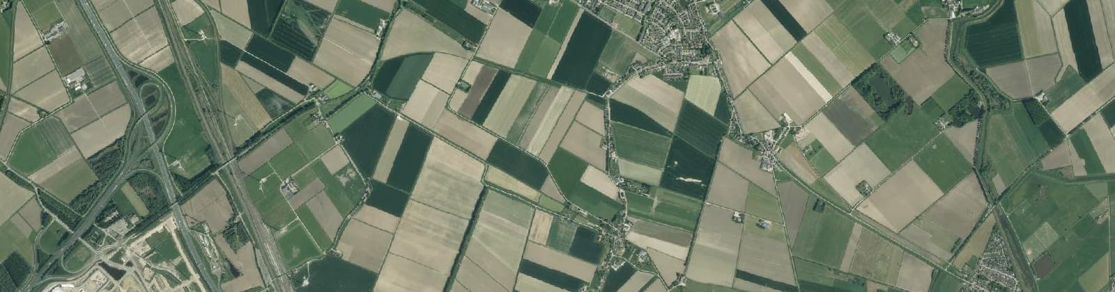 Luchtfoto van Verspreide huizen Lage Zwaluwe