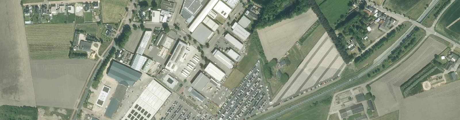 Luchtfoto van Bedrijventerrein Alphen