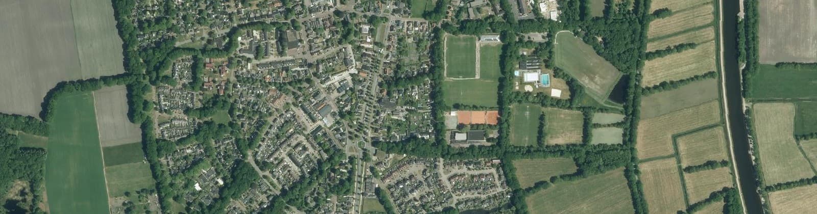 Luchtfoto van Vries