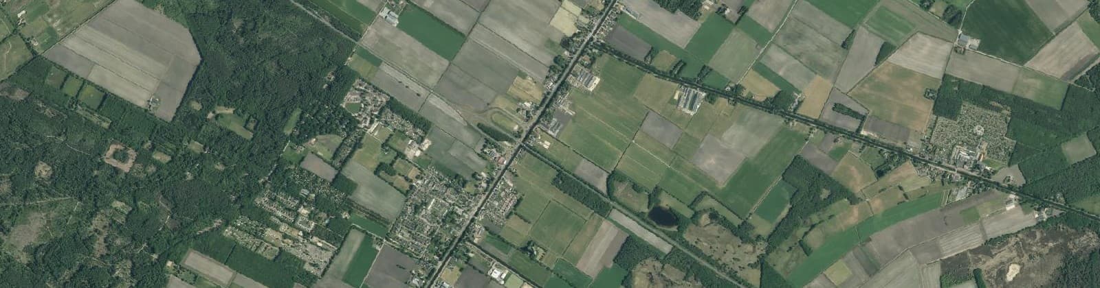 Luchtfoto van Verspreide huizen Hoogersmilde