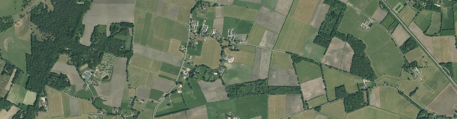 Luchtfoto van Verspreide huizen Elsen