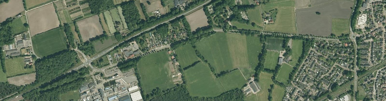 Luchtfoto van Verspreide huizen Deldeneresch