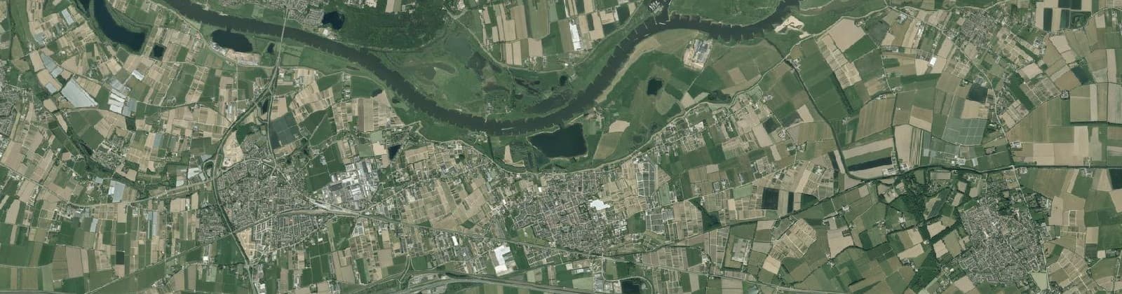 Luchtfoto van Verspreide huizen Opheusden