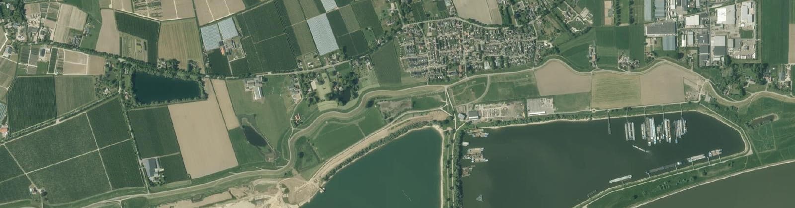 Luchtfoto van IJzendoorn