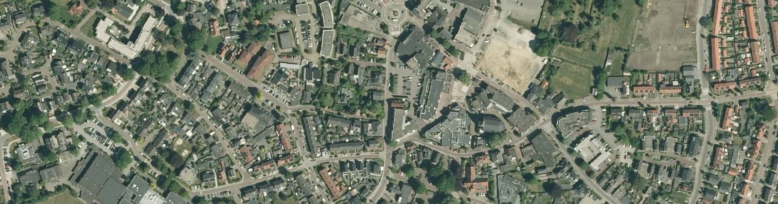 Luchtfoto van Holten-Kom