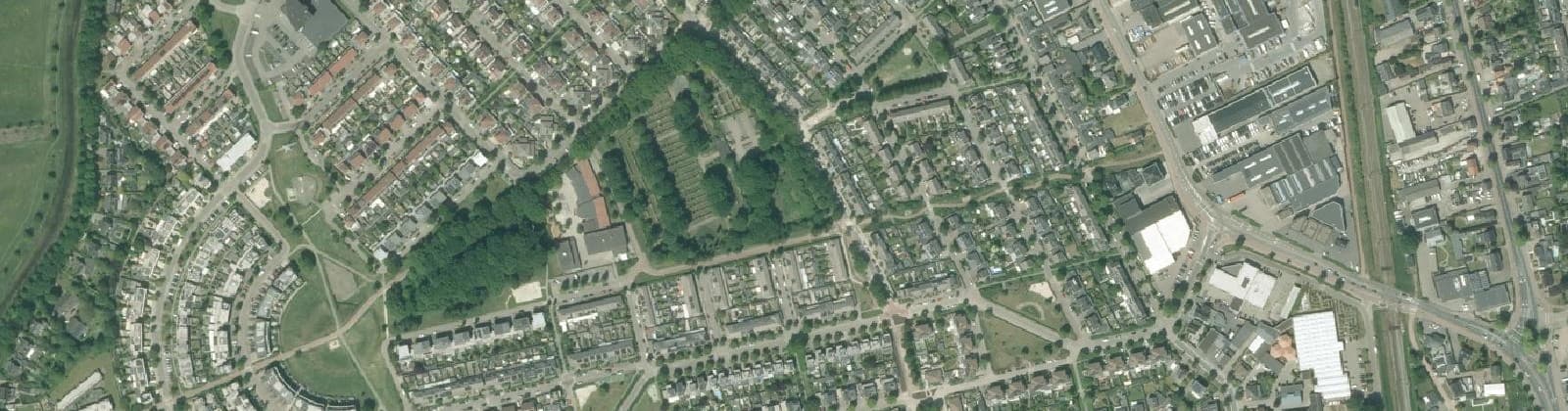 Luchtfoto van Genoenhuis