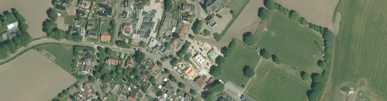 Luchtfoto van Lattrop kern