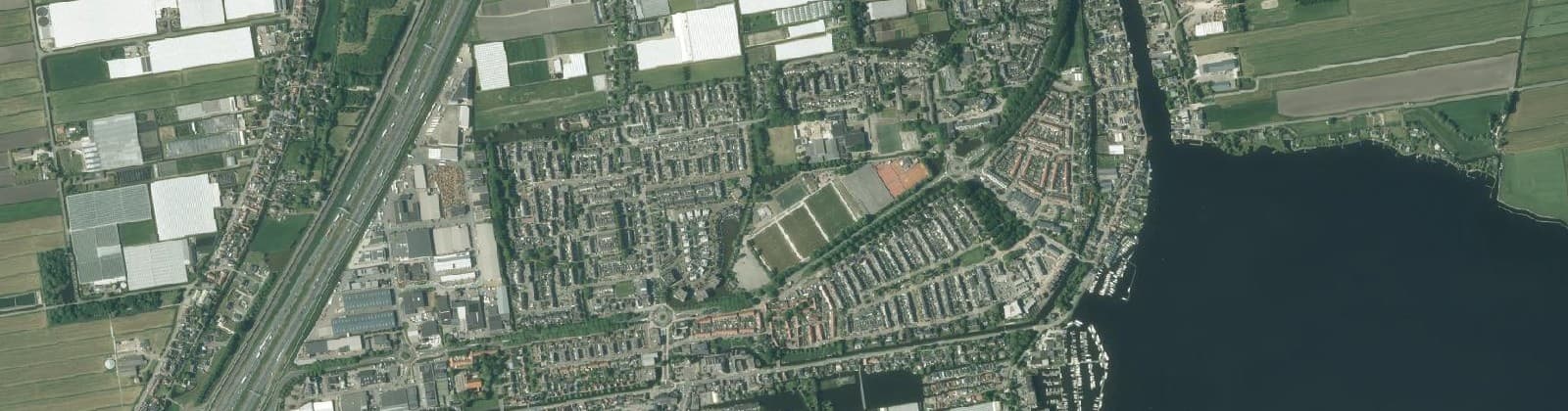 Luchtfoto van Roelofarendsveen-Noord