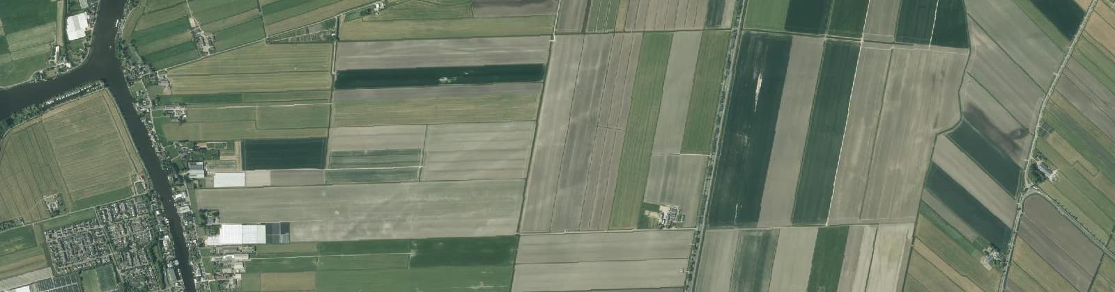 Luchtfoto van Verspreide huizen Vierambachtspolder