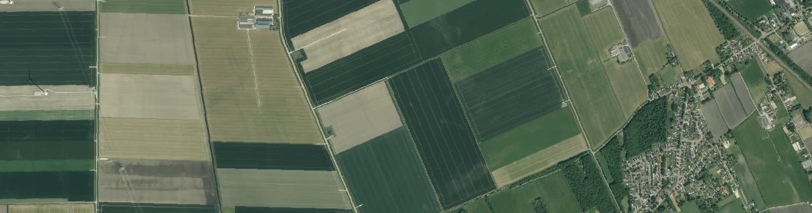 Luchtfoto van Verspr.h. ten noorden van Westerlee