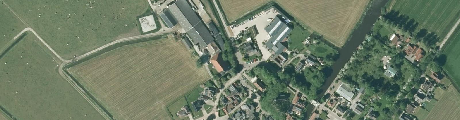 Luchtfoto van Tirns