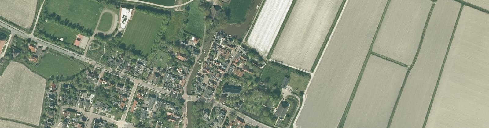 Luchtfoto van Kimswerd