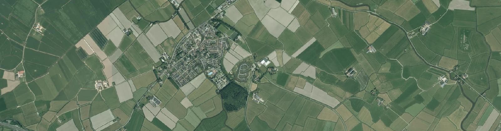 Luchtfoto van Verspreide huizen Witmarsum