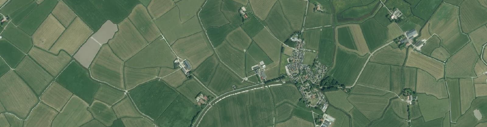 Luchtfoto van Verspreide huizen Lollum