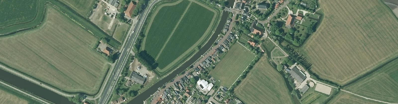 Luchtfoto van Tjerkwerd
