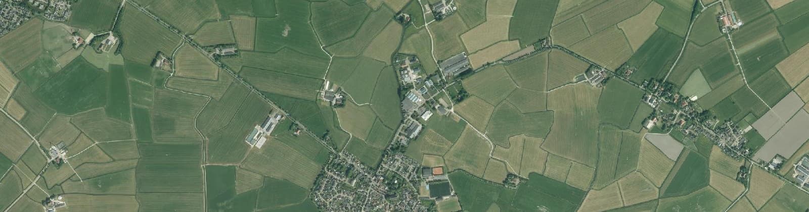 Luchtfoto van Verspreide huizen Easterein