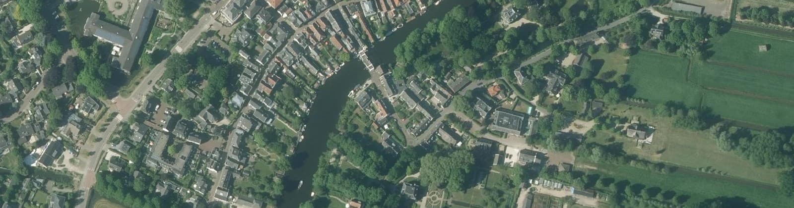 Luchtfoto van Loenen Dorpskern