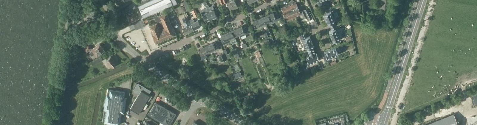 Luchtfoto van Kerklaan
