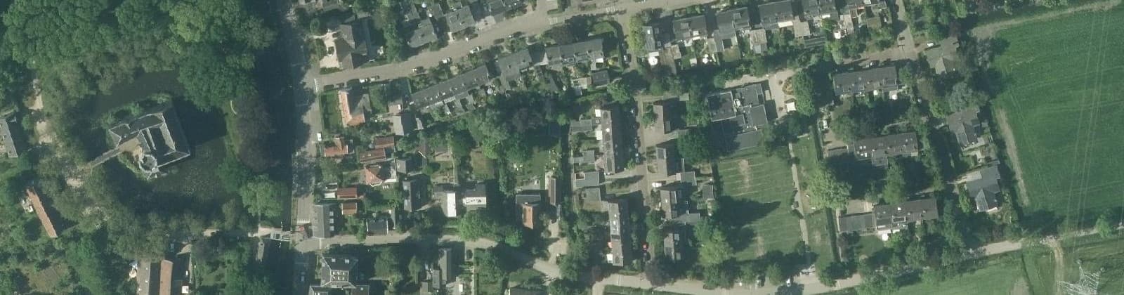 Luchtfoto van Loenersloot Dorp