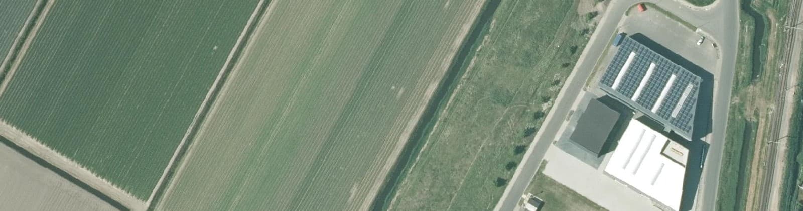 Luchtfoto van Bedrijventerrein Kruiswijk