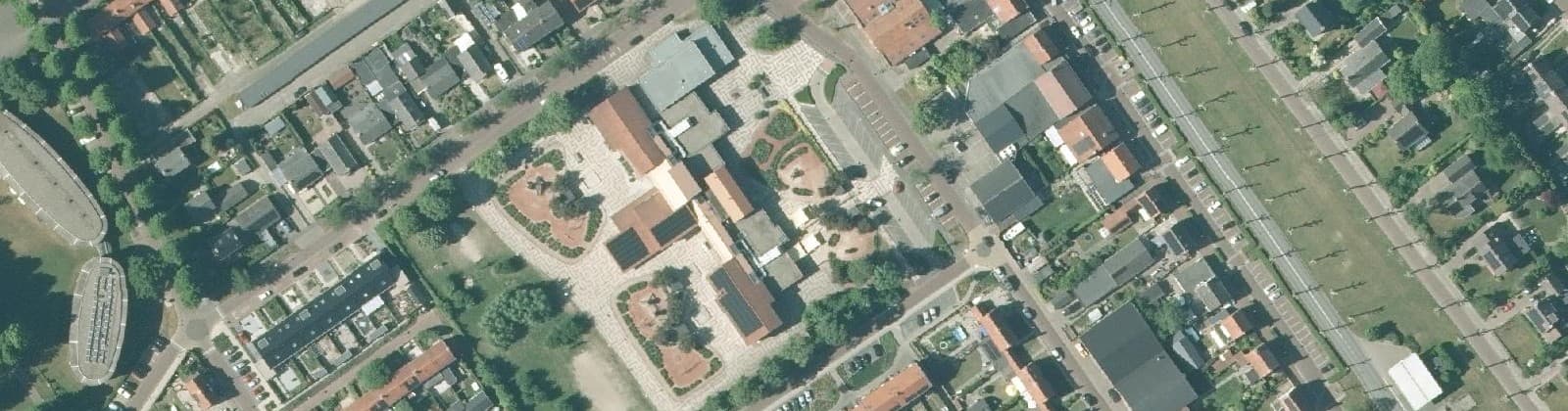 Luchtfoto van Middenmeer Centrum