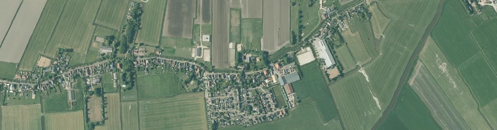 Luchtfoto van Barsingerhorn (woonkern)