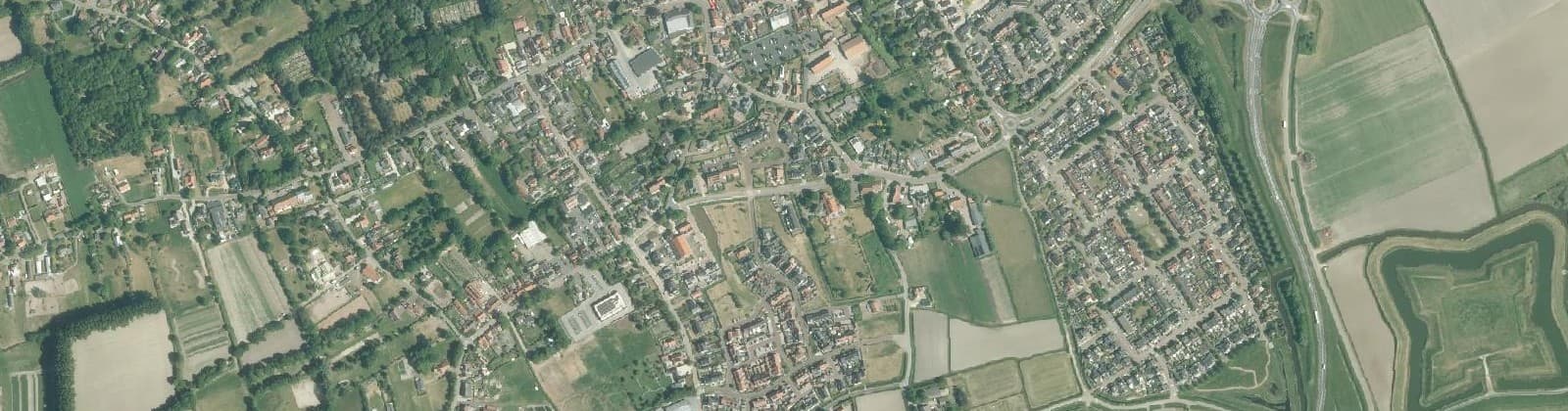 Luchtfoto van Ouddorp zuid
