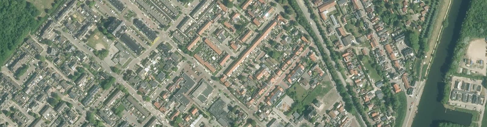 Luchtfoto van Stellendam centrum