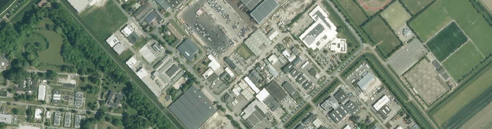 Luchtfoto van Middelharnis oostplaat
