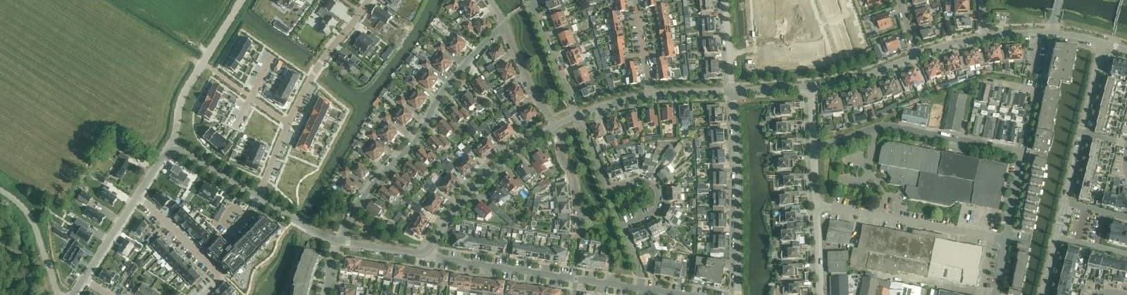 Luchtfoto van Sommelsdijk westplaat