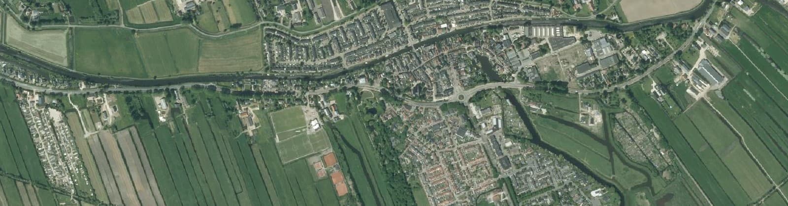 Luchtfoto van Haastrecht-Dorpskern