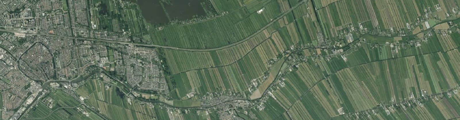 Luchtfoto van Verspr. huizen Haastrecht Noord