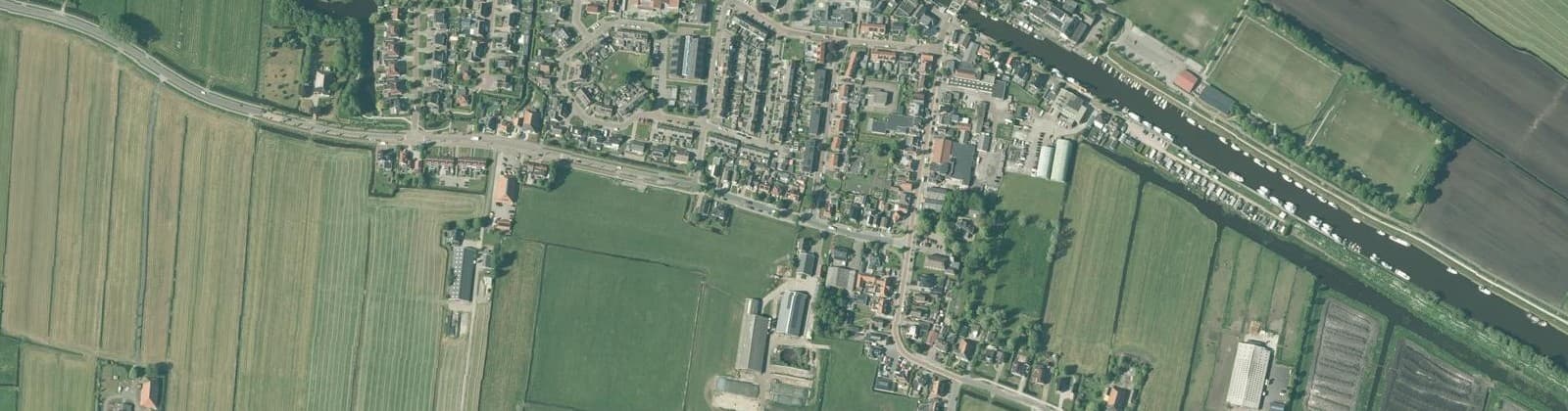 Luchtfoto van Echtenerbrug-Kom