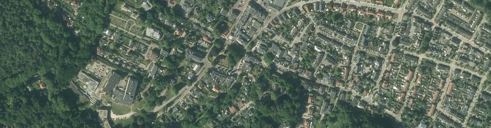 Luchtfoto van Beek-Midden