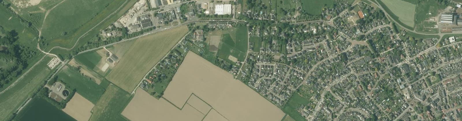 Luchtfoto van Millingen aan de Rijn-West
