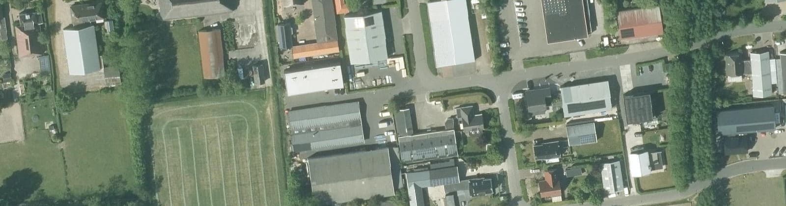 Luchtfoto van St.-Annaparochie Bedr. Nij Toerenburg