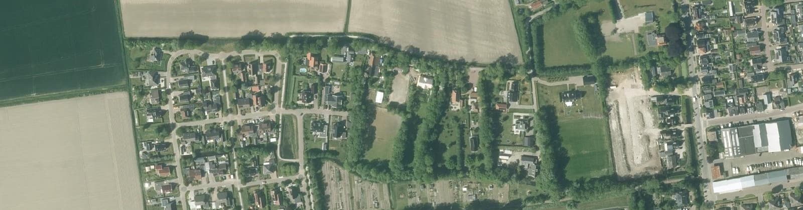 Luchtfoto van St.-Annaparochie Noordwest