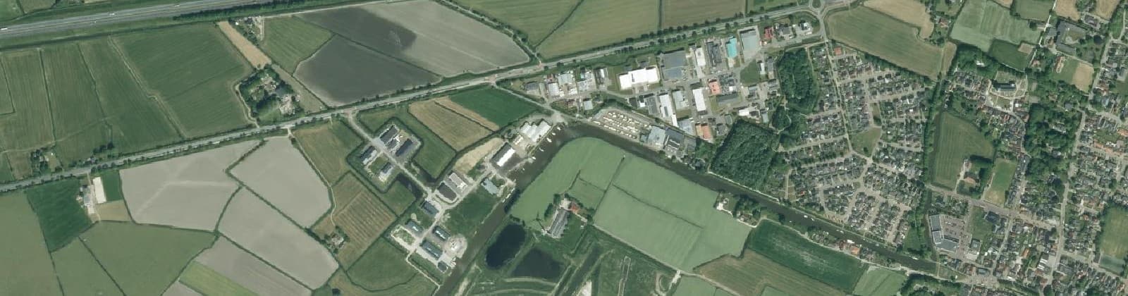 Luchtfoto van Dronryp Bedrijventerrein de Alde Mar