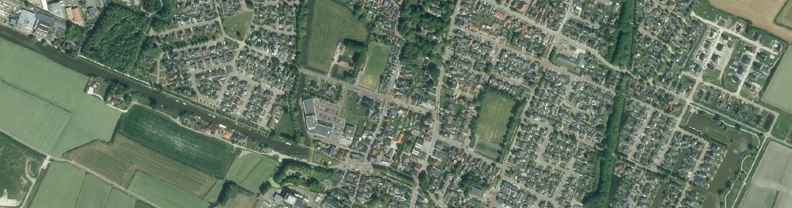 Luchtfoto van Dronryp Midden