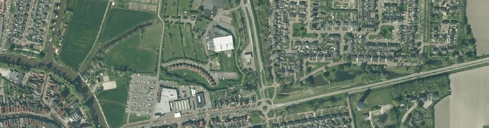 Luchtfoto van Franeker Bloemketerp en Watertorenbuurt