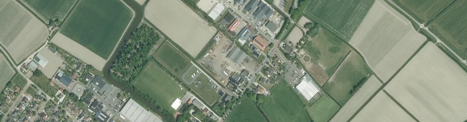 Luchtfoto van Menaam Bedrijventerrein Noord