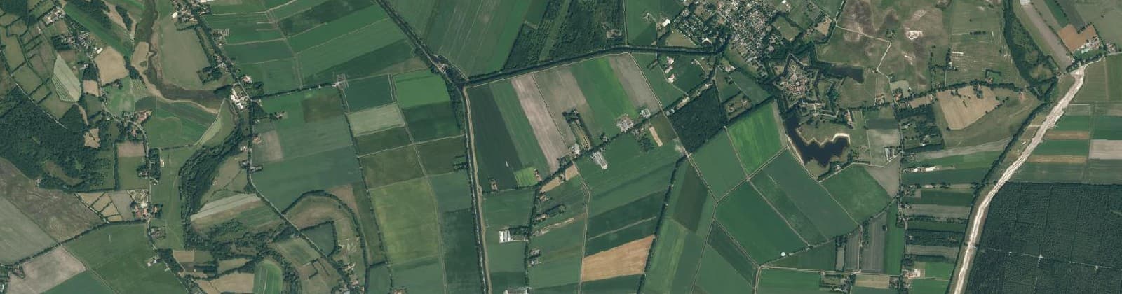 Luchtfoto van Verspr.h. ten noorden van Vlagtwedde