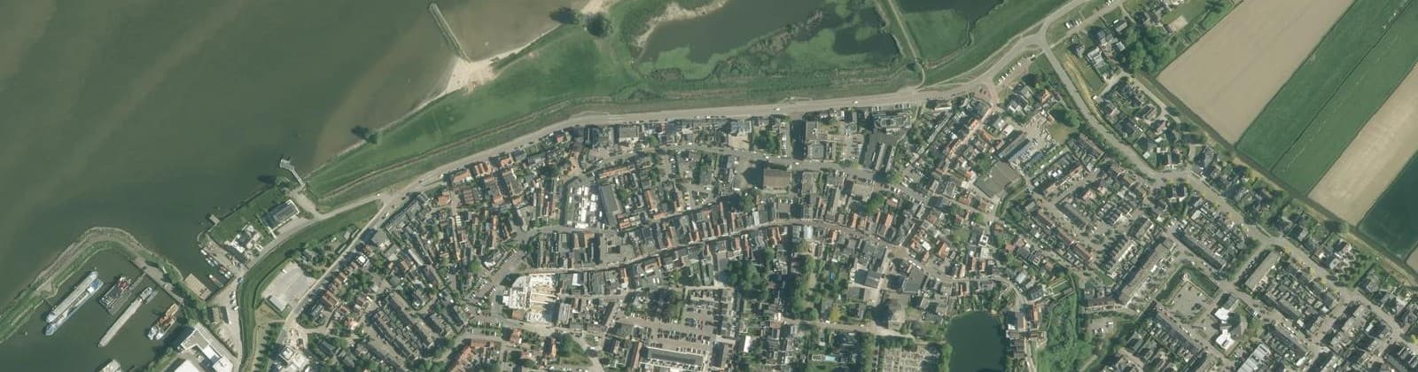 Luchtfoto van Centrum Werkendam