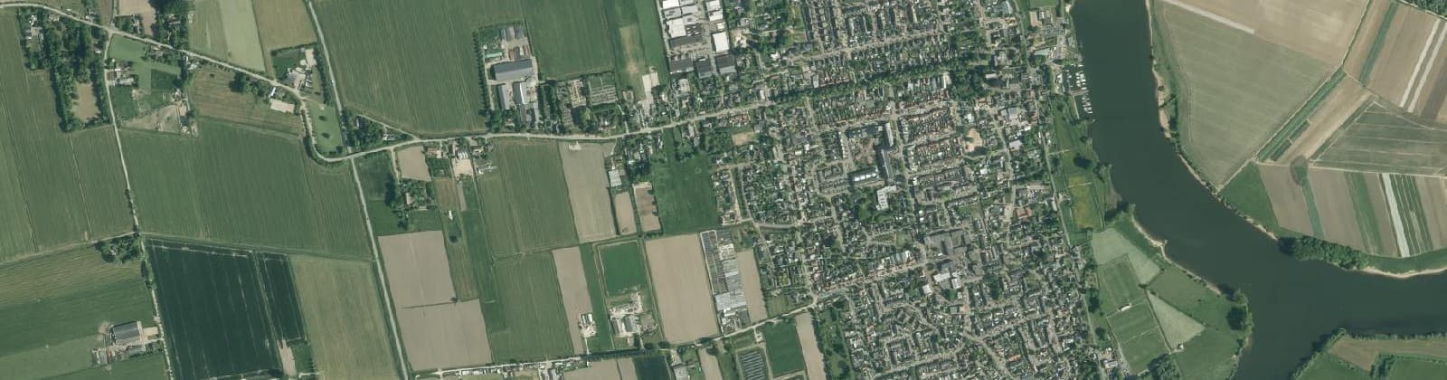 Luchtfoto van Buitengebied Wijk en Aalburg oost