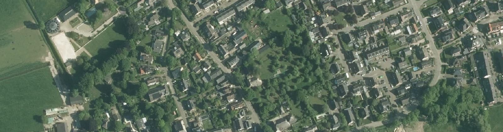 Luchtfoto van Tuil