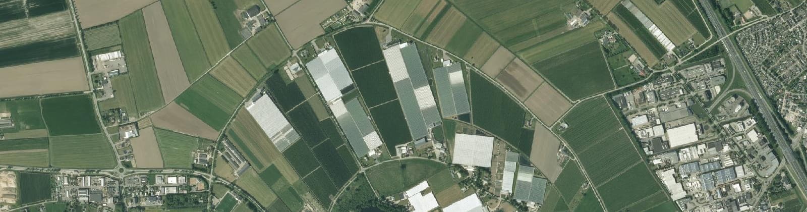 Luchtfoto van Verspreide huizen Tuil