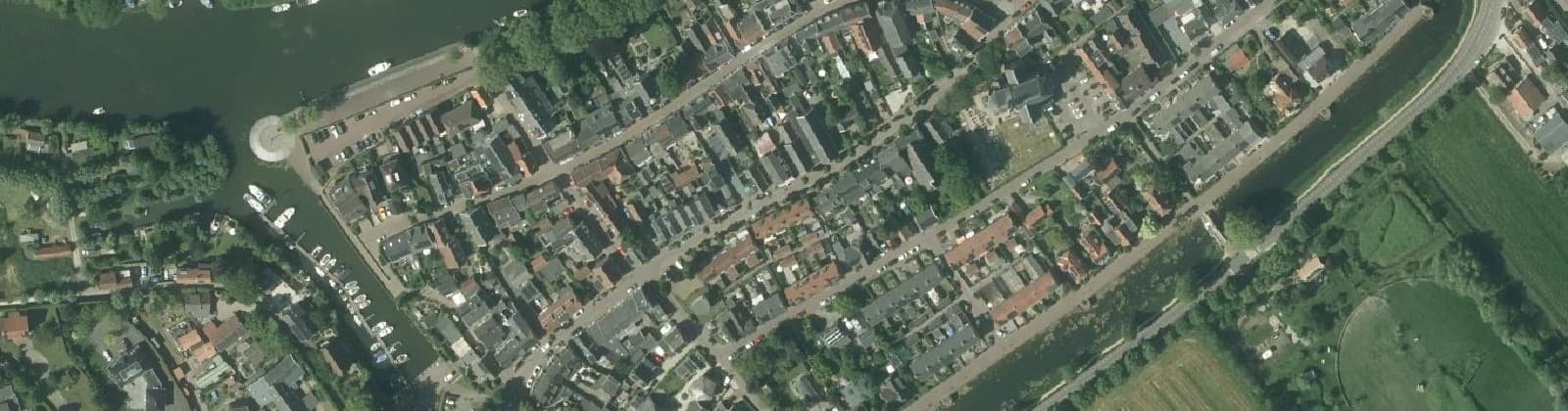 Luchtfoto van Heukelum Oude Kern